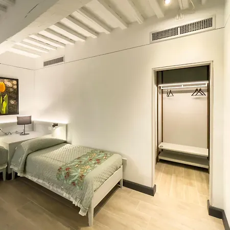 Duccio Nacci Rooms- 3* サン・ジミニャーノ
