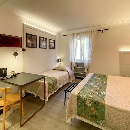 Гостевой дом Duccio Nacci Rooms- Сан-Джиминьяно