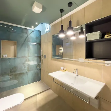 Duccio Nacci Rooms- San Gimignano